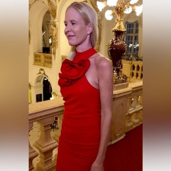 MANGO TIK TOK VIRAL MAXI FLOWER DRESS WITH BACK OPEN - Picture 5 of 9